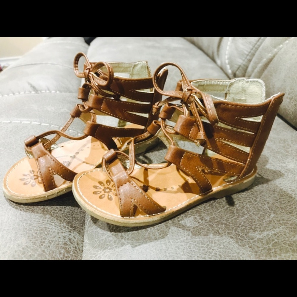 Cynthia Rowley kids shoes. Size 8